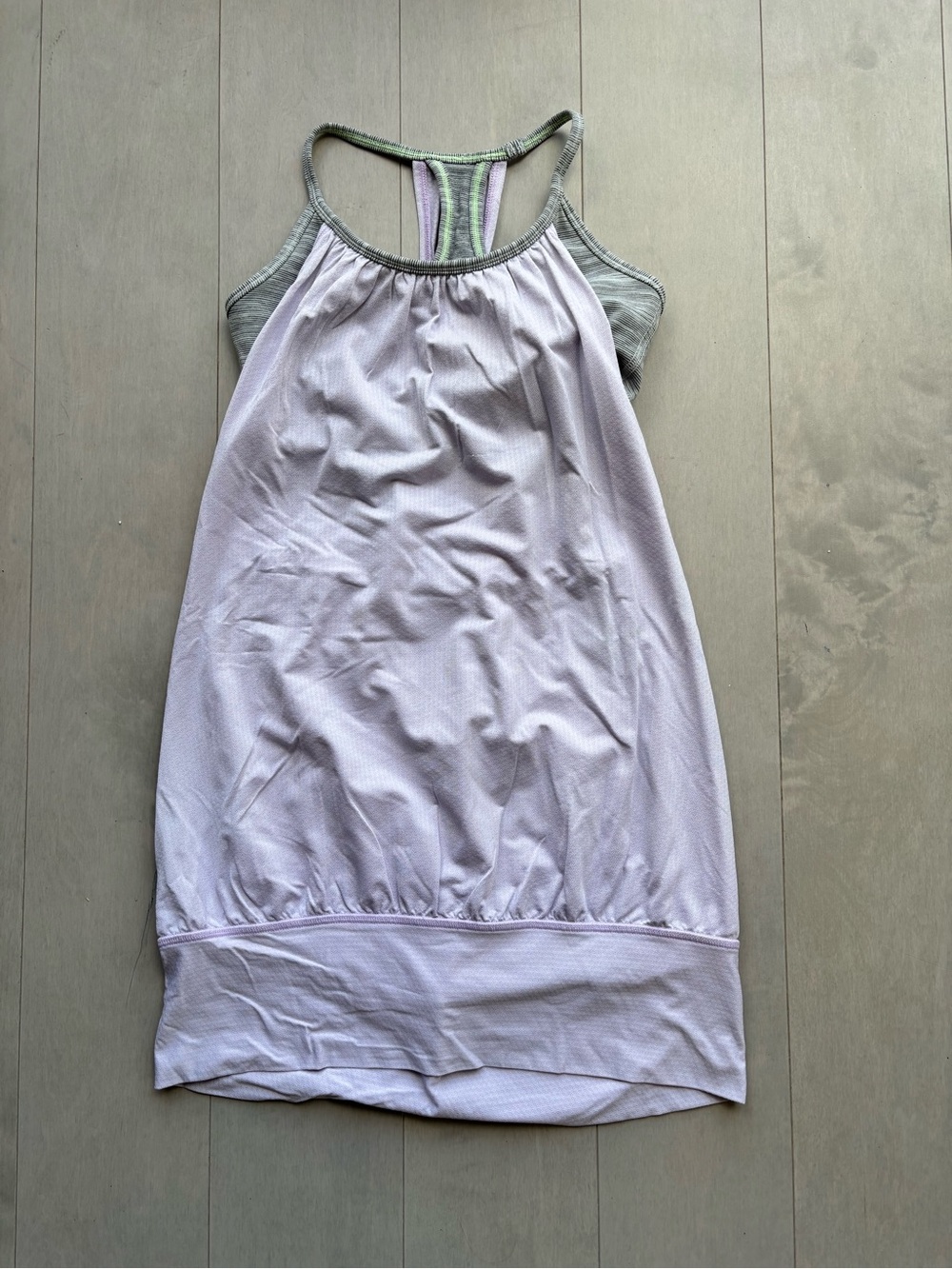 Lululemon tank size 4